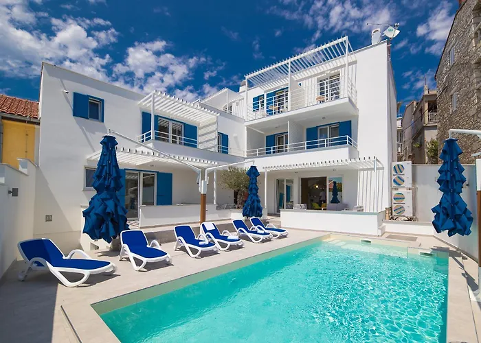 Apartment Family-friendly With Swimming Pool Selce, Crikvenica - 19899 *