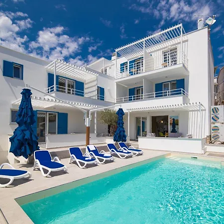 Apartment Family-friendly With Swimming Pool Selce, Crikvenica - 19899 *