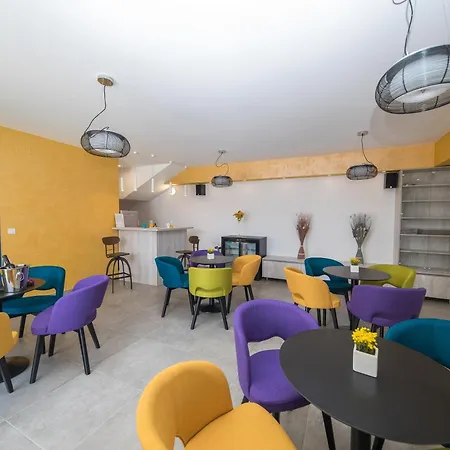 Family-friendly With Swimming Pool Selce, Crikvenica - 19899 Selce